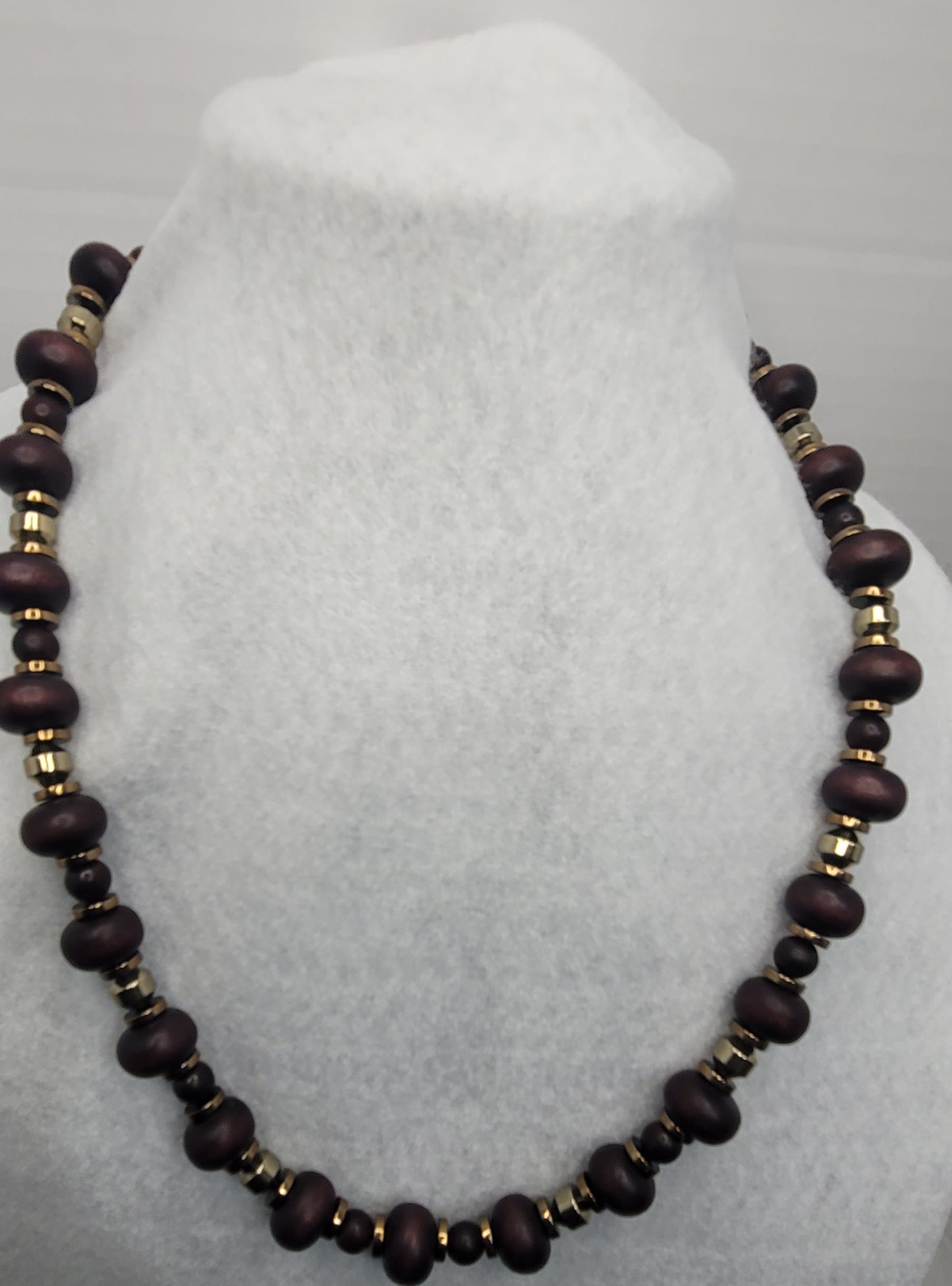 High Quality Wood Bead Necklace with Gold plated Hematite spacers