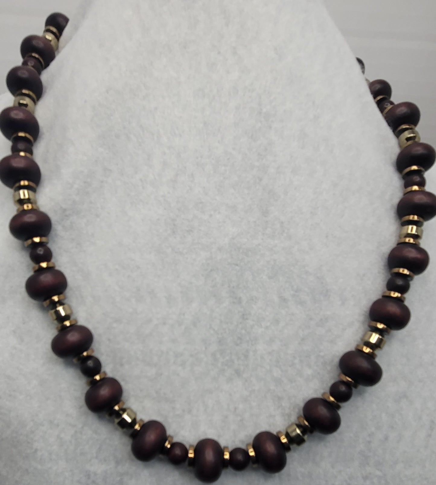 High Quality Wood Bead Necklace with Gold plated Hematite spacers